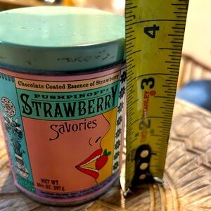Pushpinoff's Strawberry Savories Tin